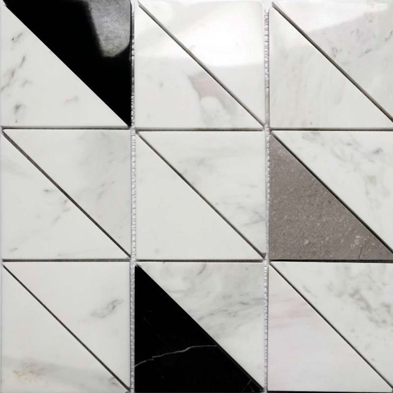 Pisos-y-Muros-Mosaico-Stone-Triangle-Blanco-Gris-Negro-30x30-cm