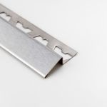 Complementos-de-Instalacion-Perfil-Desnivel-Acero-Inox.-C10E-Mate--25x10x2500-mm