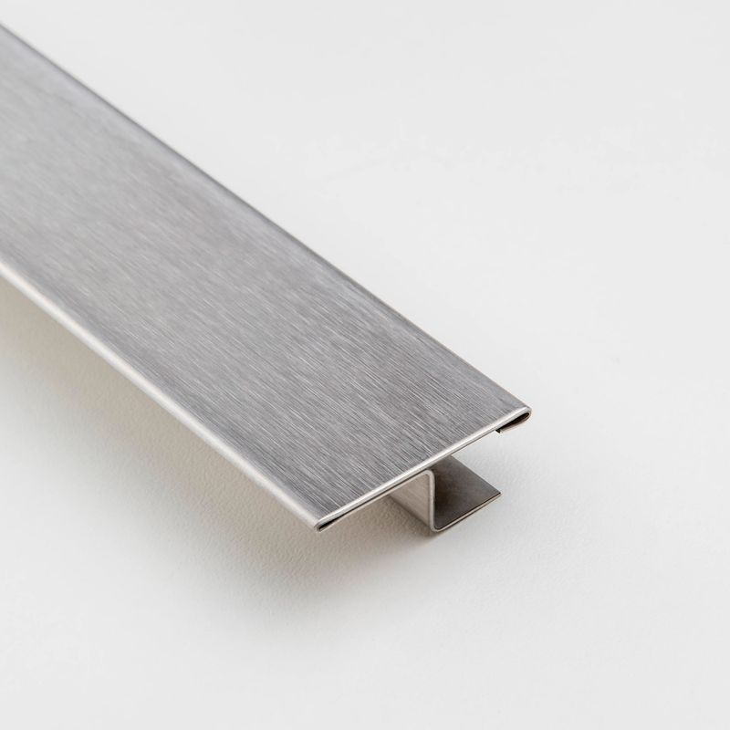 Complementos-de-Instalacion-Perfil-Encastre-Acero-Inox.-C9E-Mate--35x10x2500-mm