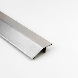 Perfil Desnivel Coliseo Acero Inoxidable c/tabique C080 Mate 35x2500 mm