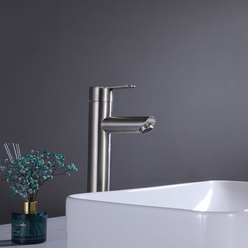 Baños-Griferia-Alta-para-Lavamanos-New-Home-Brushed