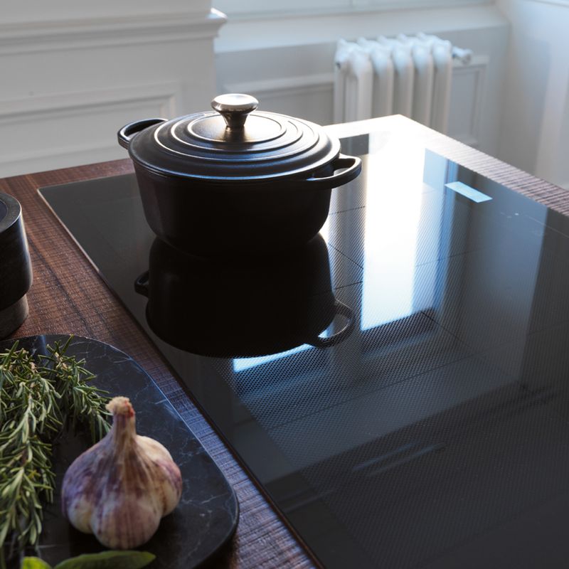 Cocina-Encimera-a-Induccion-Mythos-808-Negro
