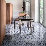 Pisos-y-Muros-Porcelanato-Amuri-Decoro-Maiolica-Blanco-Azul-Brillante-20x20-cm