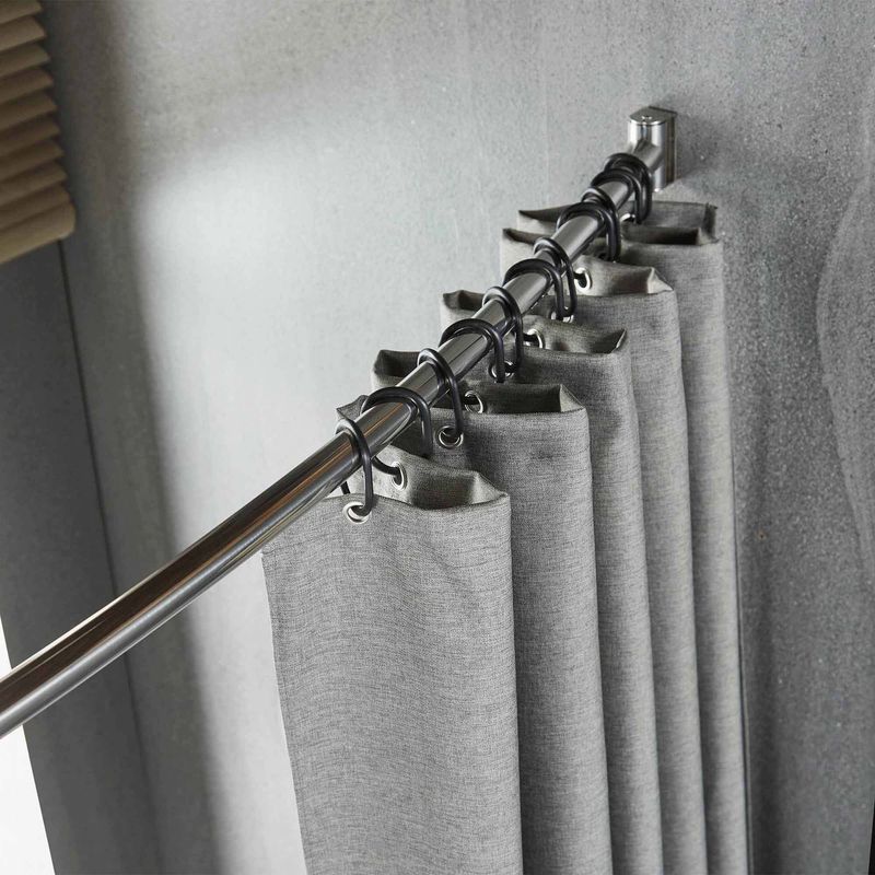 Baños-Barra-Cortina-Curva-Inox-1500-mm