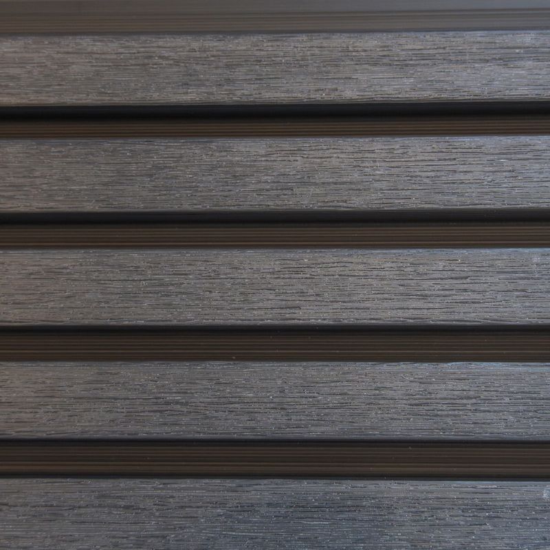 Pisos-y-Muros-Cladding-WPC-Ultrashield-Silver-Gray-196.5x2800-mm