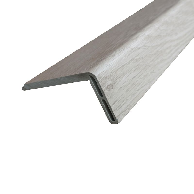 Instalacion-y-Repuestos-Nariz-de-Grada-de-PVC-Sakai-White-35x82x2400-mm