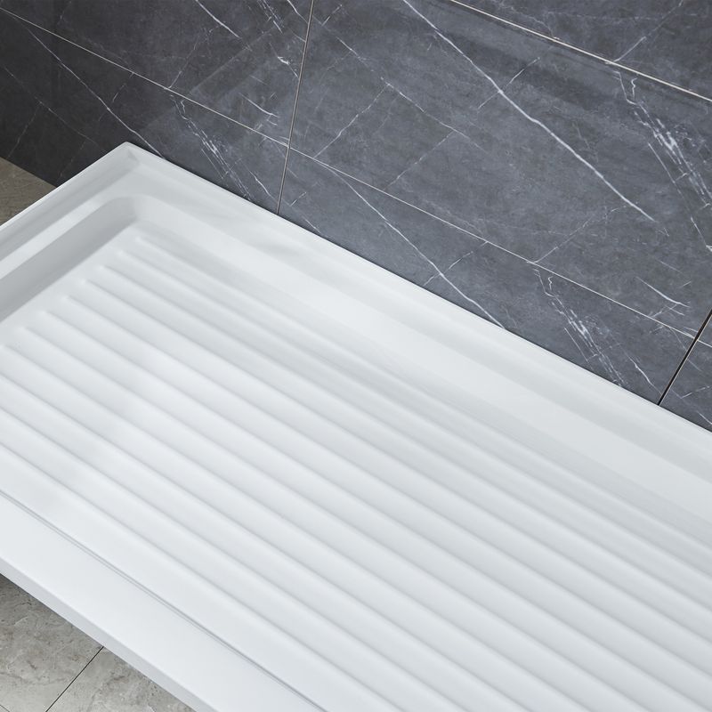 Baños-Receptaculo-Kai-con-Desague-Tres-Lados-con-Pestañas-y-Rejilla-Instalacion-en-Obra-Izquierdo-Blanco-1320x710-mm