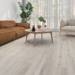 Pisos-y-Muros-Piso-Vinilico-SPC-Kasumi-White-S-Bisel-180x1220x5.2-mm