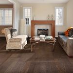 Pisos-y-Muros-Piso-de-Madera-con-Cuerpo-SPC-Praga-Chocolate-125x1200-mm
