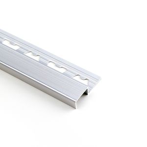 Perfil Nariz Escalon Omega Aluminio Mate 12x20x2500 mm