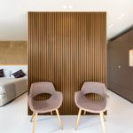 Pisos-y-Muros-Wall-Panel-Exterior-Cladding-WPC-Ultrashield-Teak-196.5x2800-mm