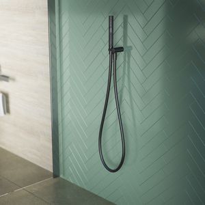 Set Ducha Colors con Soporte, Ducha Fono y Flexible Negro Mate