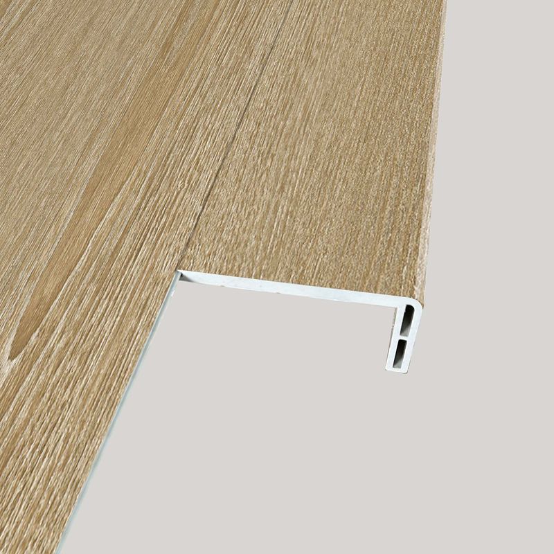 Instalacion-y-Repuestos-Nariz-de-Grada-PVC-Glasgow-Honey-35x82x2400-mm