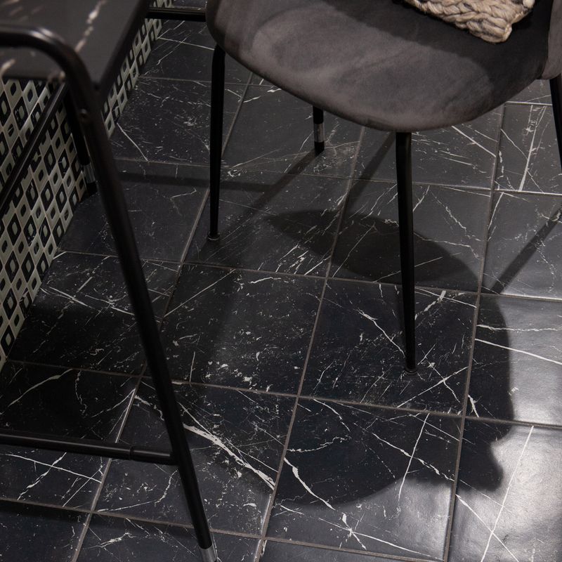 Pisos-y-Muros-Porcelanato-Marquina-Classic-Negro-Mate-25x25-cm