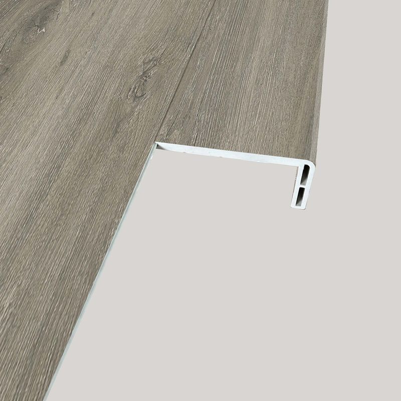 Instalacion-y-Repuestos-Peldaño-PVC-Sakai-Greige-35x82x2400-mm