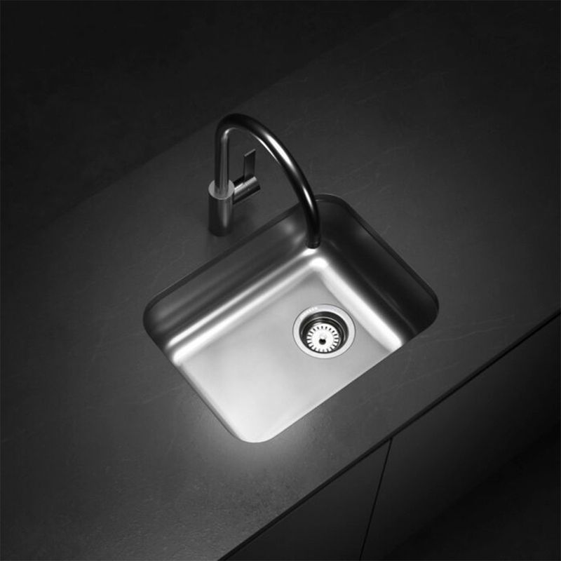 Cocina-Lavaplatos-Simple-E44-Rectangular-Sobre-y-Bajo-Cubierta-con-Rebalse-Cromado