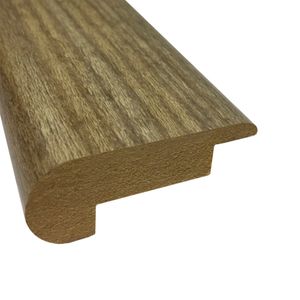 Nariz de Grada MDF Pino Champagne 18x48x2400 mm