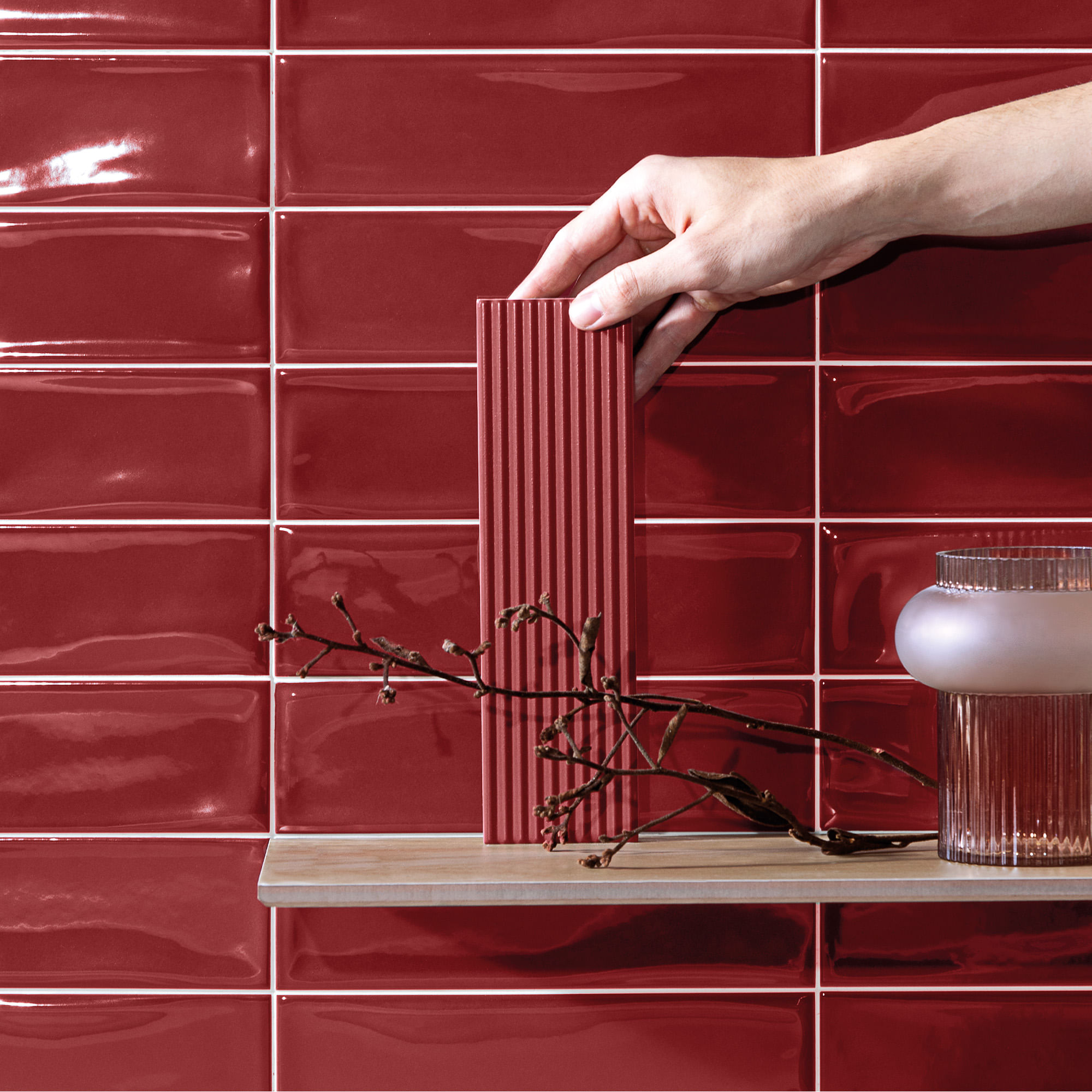Cerámica Muro Vivant Rojo Brillante 7x24 cm | mK.cl